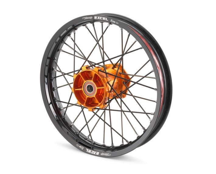 Media-PIM-1003085246-PHO-PP-NMON-2211090104404-HEAVY-DUTY-REAR-WHEEL-Studio-Pictures-Street-SALL-AWSG-V1.png